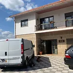 Casa Pedravedra 게스트하우스 *