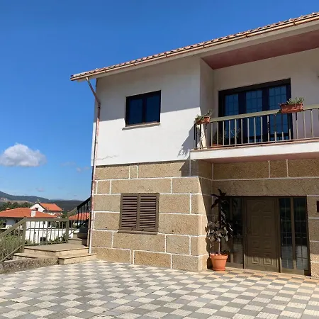 Casa Pedravedra Guest house *