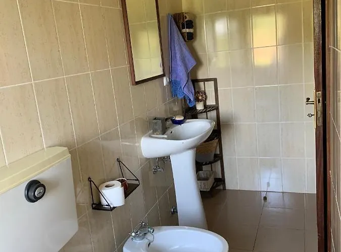 Casa Pedravedra 게스트하우스 *