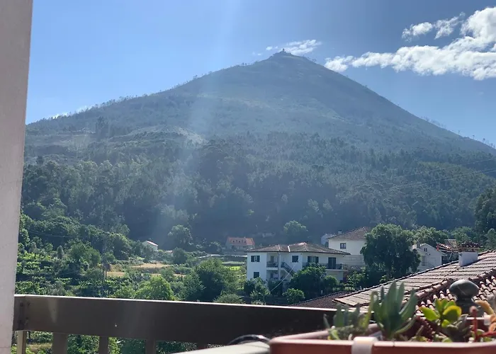 Casa Pedravedra Guest house *