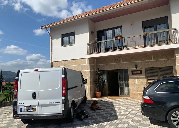 Casa Pedravedra 게스트하우스 *